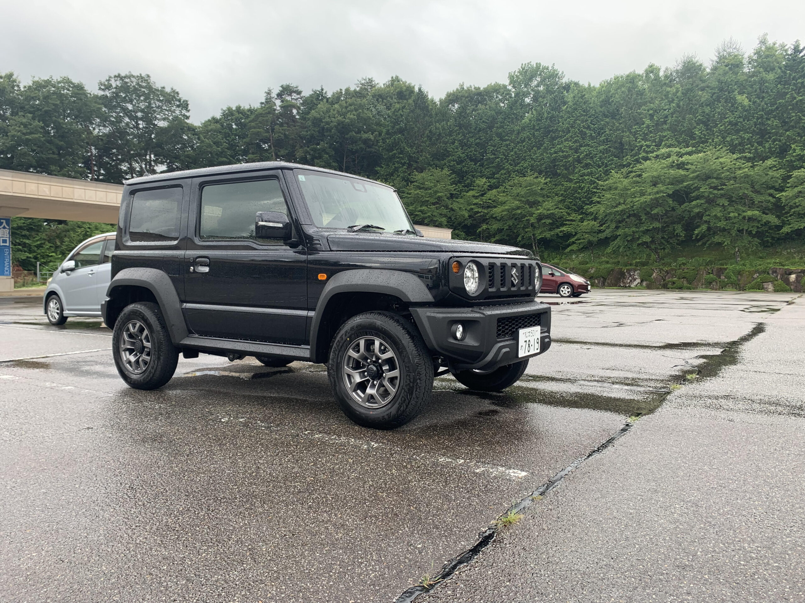 岐阜県駐車場で撮影した車